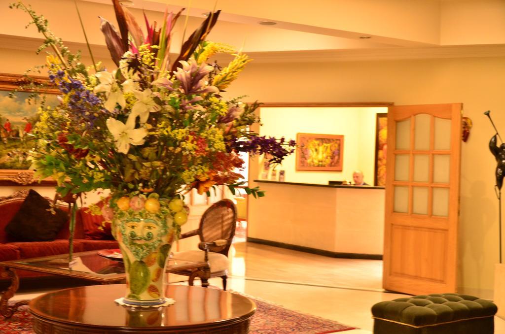 Hotel La Font Boutique Bogota Bagian luar foto