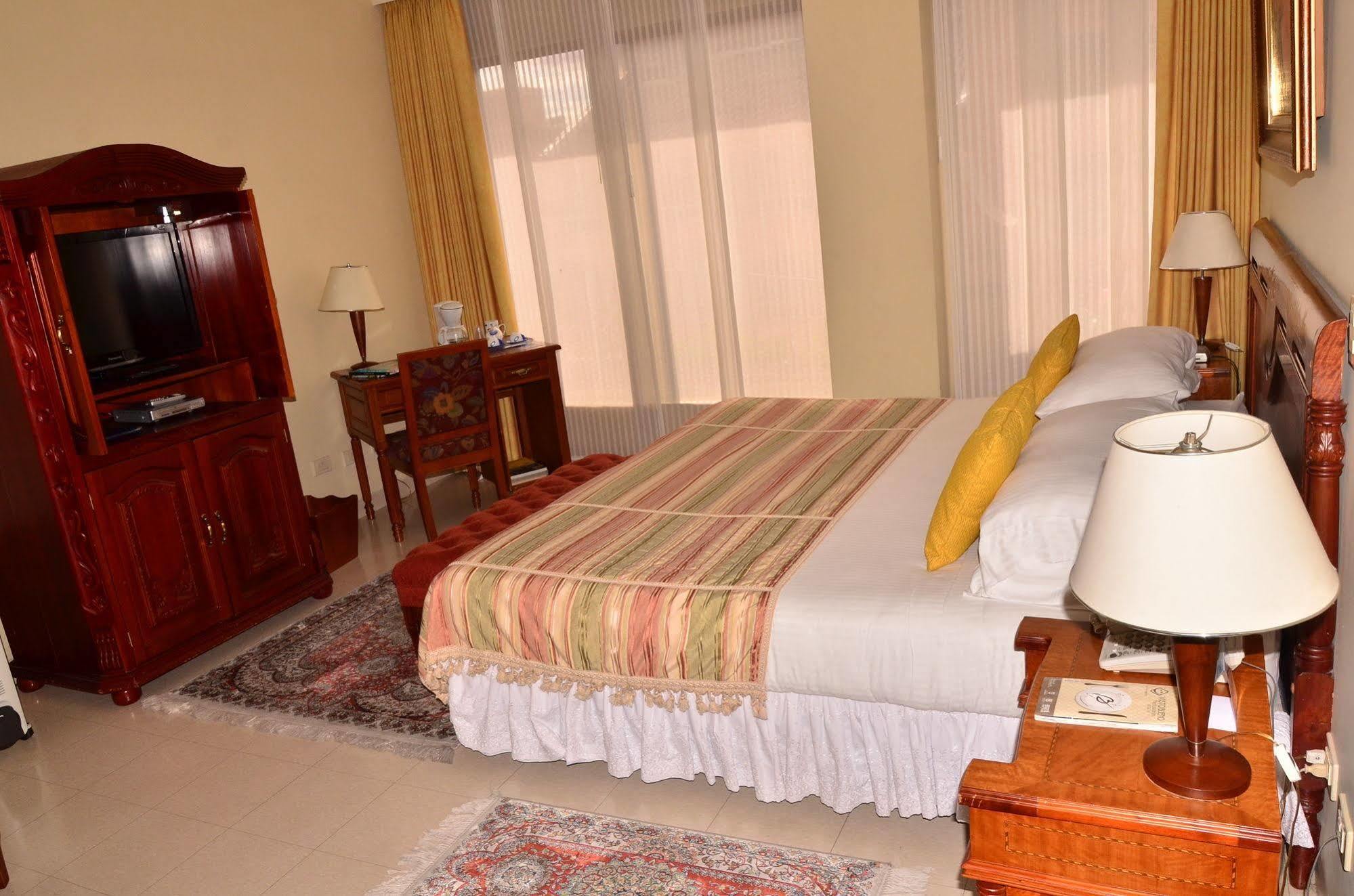 Hotel La Font Boutique Bogota Bagian luar foto